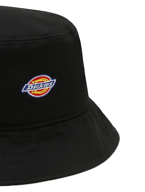 Dickies Ray City Bucket hat i sort, lavet af 100% bomuld og med praktisk strop