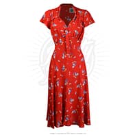 Dette er en fabelagtig kjole i flot rød med små fine blomster