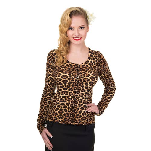 Leopard cardiganen er en tidløs cardigan og en rigtig musthave til enhver leopardsfan, perfekt til mange af vores kjoler, nederdele eller sammen med et par jeans.