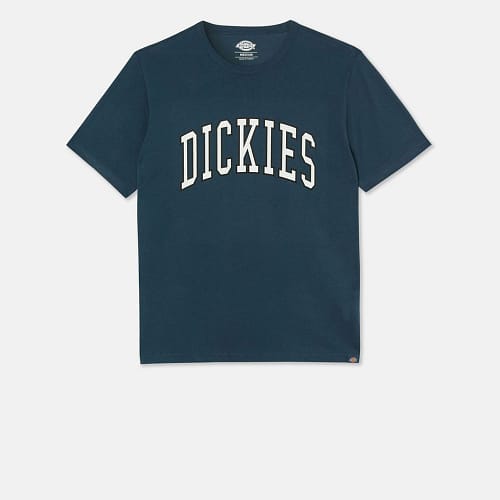 Dickies Aitkin t-shirt i Air Force Blue er en klassisk t-shirt med rund hals