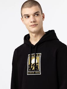 Dickies Pacific hættetrøjen til mænd er en behagelig og praktisk hoodie lavet i blødt bomuld