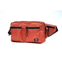 Dickies Fort Spring bæltetaske med flere lommer, en justerbar rem og er ideel til rejsen eller  på festival.
