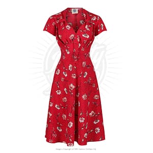 Pretty Tea kjole i rød med prikker og blomsterog med en smuk sweetheart halsudskæring med bindebånd