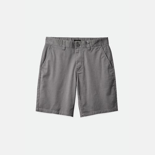 Brixton Choice Chino shorts i grå, designet til at bevæge sig i.