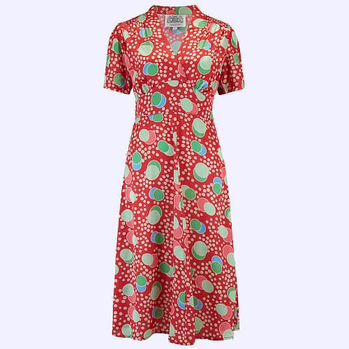 Dolores-kjolen er en fantastisk smuk og klassisk 40’er stil kjole med det smukke Atomic Satin Print